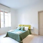 My House Urban Luxury לינה וארוחת בוקר רג'יו די קאלאבריה